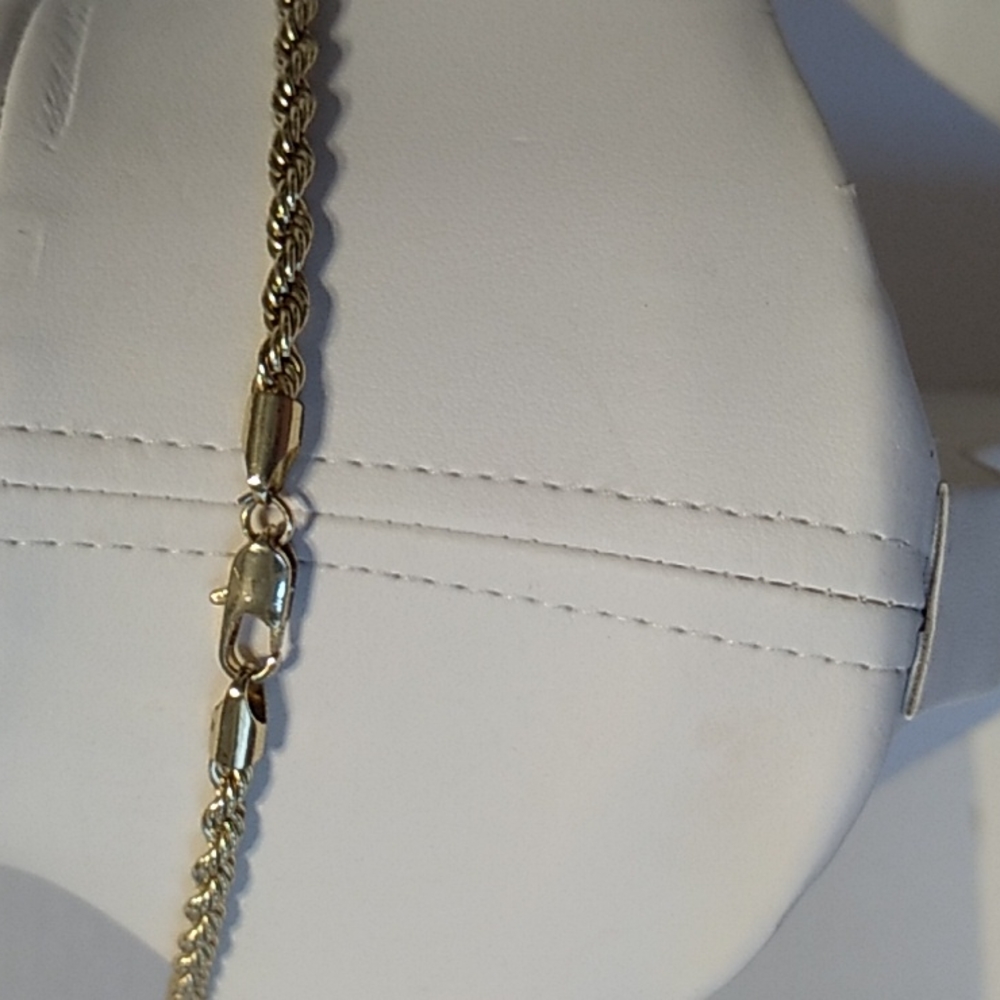 Only God Can Judge Me & 24 " Rope Chain Necklace and Praying Hands Iced Pendant - Picture 5 of 7